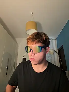 calleaaaa online show from 11/17/25, 10:54