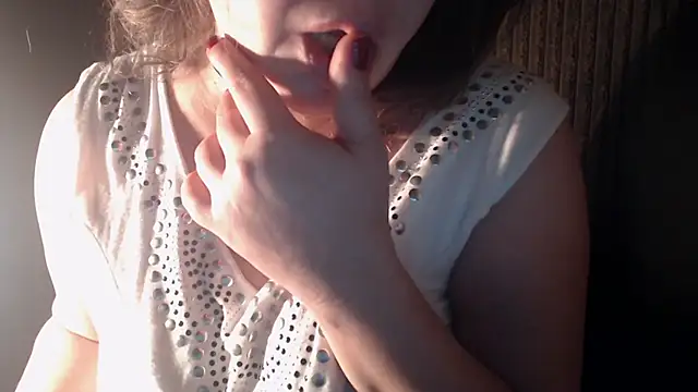 Snapshot of 1BECHA1 chatting on 11/18/25, 10:25 1BECHA1 online show from 11/18/25, 10:25