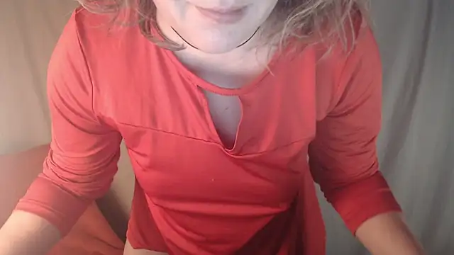 Snapshot of 1BECHA1 chatting on 12/22/25, 11:24 1BECHA1 online show from 12/22/25, 11:24