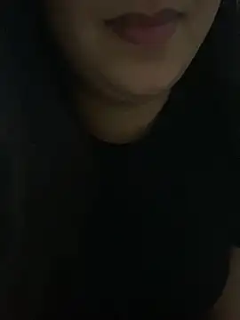 yassminsexy22 online show from 11/06/25, 10:10