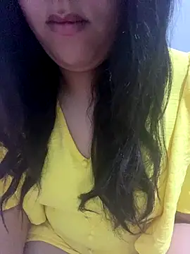 yassminsexy22 online show from 11/30/25, 12:20