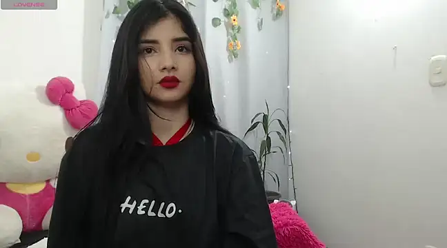 Snapshot of Meganfox_222 chatting on 03/13/25, 03:33 Meganfox 222 online show from 03/13/25, 03:33