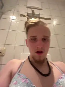 Michaela1222 online show from 04/13/26, 09:15