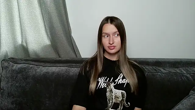 Snapshot of Submissive_love chatting on 09/11/25, 10:37 Submissive love online show from 09/11/25, 10:37