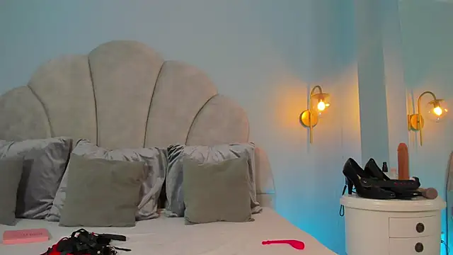 Snapshot of sweeet_peach chatting on 12/06/24, 11:03 sweeet peach online show from 12/06/24, 11:03