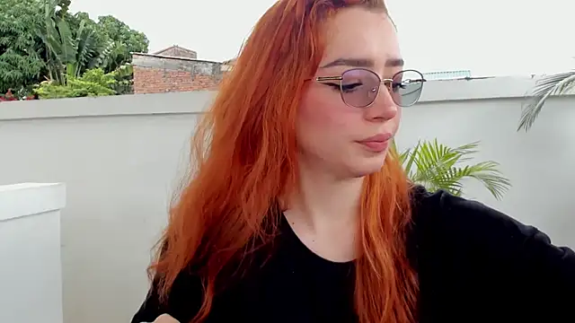 Snapshot of sweeet_peach chatting on 12/30/24, 06:05 sweeet peach online show from 12/30/24, 06:05