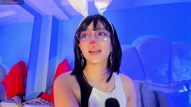 Snapshot of sweeet_peach chatting on 10/24/25, 10:39 sweeet peach online show from 10/24/25, 10:39