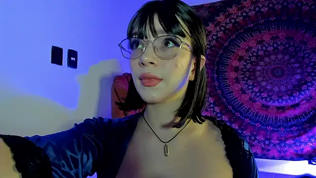 Snapshot of sweeet_peach chatting on 11/07/25, 01:38 sweeet peach online show from 11/07/25, 01:38