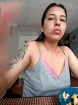 Snapshot of Bonny_Klote chatting on 10/26/25, 03:40 Bonny Klote online show from 10/26/25, 03:40