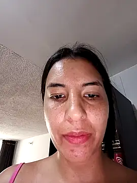 Snapshot of Bonny_Klote chatting on 11/15/25, 07:32 Bonny Klote online show from 11/15/25, 07:32