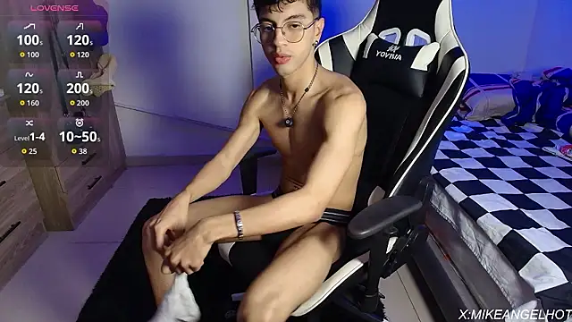 Angelligth online show from 03/20/26, 03:44