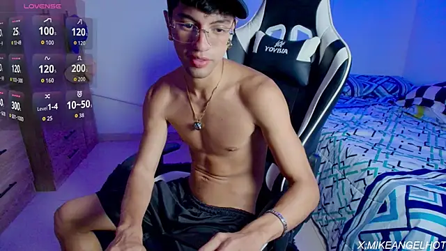 Angelligth online show from 04/09/26, 03:50