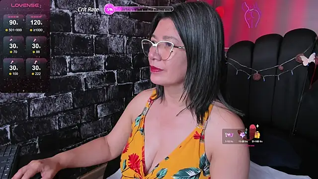 Snapshot of Madame_Jay chatting on 02/23/25, 03:40 Madame Jay online show from 02/23/25, 03:40