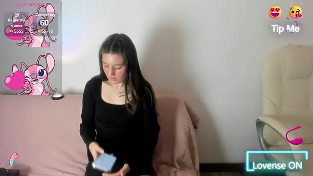 Tesa cute online show from 11/12/25, 10:52