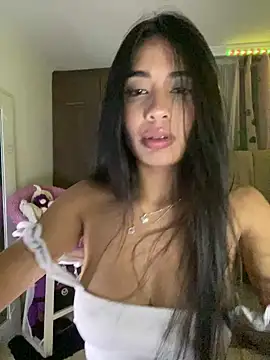 Snapshot of lina_pink chatting on 03/20/25, 12:30 lina pink online show from 03/20/25, 12:30