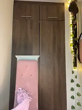 lina pink online show from 02/01/26, 05:06