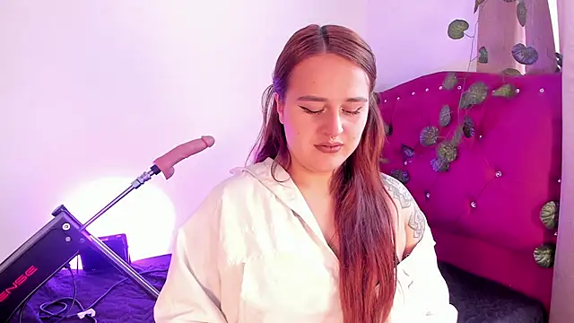 evy orange1 online show from 01/29/25, 04:41