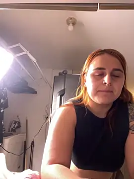 evy orange1 online show from 09/26/25, 12:47