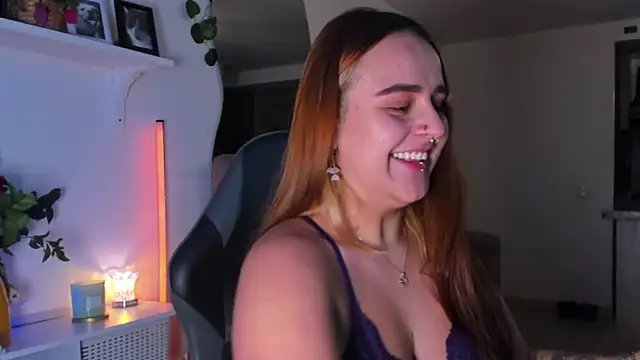 Snapshot of evy_orange1 chatting on 03/03/26, 11:10 evy orange1 online show from 03/03/26, 11:10