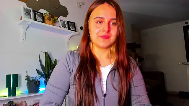 evy orange1 online show from 03/26/26, 01:01