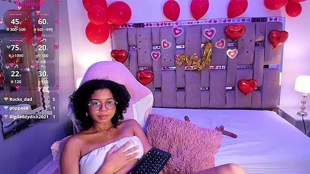 Snapshot of MilaHall_ chatting on 02/08/25, 09:56 MilaHall online show from 02/08/25, 09:56