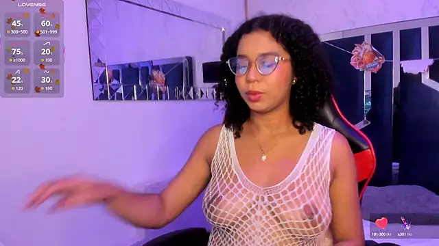 Snapshot of MilaHall_ chatting on 09/28/25, 04:40 MilaHall online show from 09/28/25, 04:40