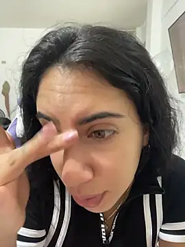 Heratemporal online show from 04/17/26, 01:03