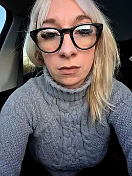 Snapshot of Giuliana_baby chatting on 03/19/25, 05:28 Giuliana baby online show from 03/19/25, 05:28