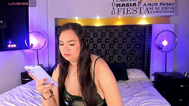 MADISSONLOVE  online show from 04/23/26, 03:08