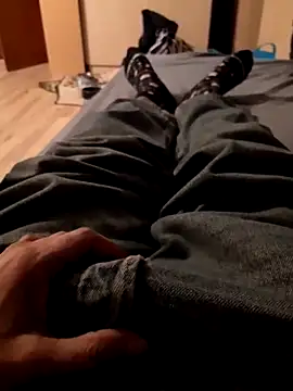 Snapshot of Big_Dick_22_in_Room chatting on 12/15/24, 03:53 Big Dick 22 in Room online show from 12/15/24, 03:53