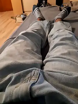 Snapshot of Big_Dick_22_in_Room chatting on 12/17/24, 01:38 Big Dick 22 in Room online show from 12/17/24, 01:38