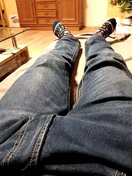 Snapshot of Big_Dick_22_in_Room chatting on 12/23/24, 11:25 Big Dick 22 in Room online show from 12/23/24, 11:25