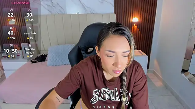 CAMILAGRAY online show from 07/22/26, 12:30