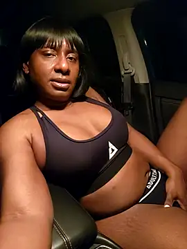TheMoniqueMiles online show from 03/18/25, 09:52