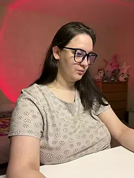 hungry1bunny online show from 02/12/25, 05:37