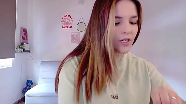 Mariangeel online show from 10/15/25, 03:12