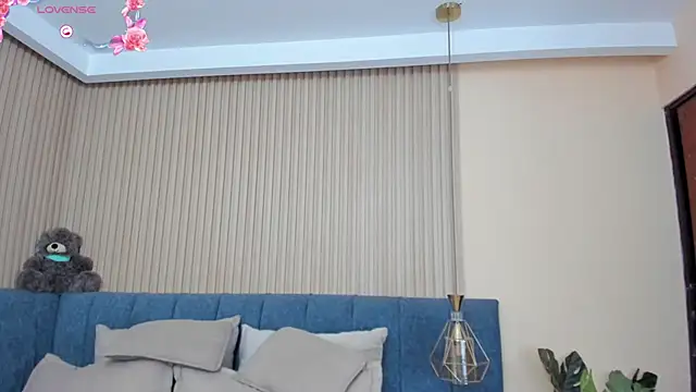 Snapshot of kathecute__ chatting on 02/15/26, 01:46 kathecute online show from 02/15/26, 01:46