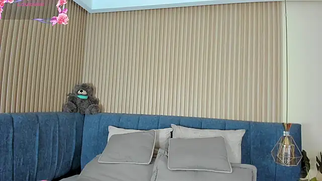 kathecute   online show from 04/24/26, 01:41