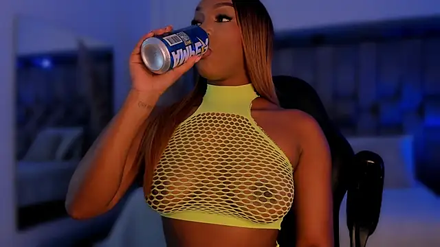 Snapshot of ChaynnaCooper chatting on 11/04/25, 04:33 ChaynnaCooper online show from 11/04/25, 04:33