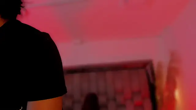 Snapshot of ChaynnaCooper chatting on 11/28/25, 04:04 ChaynnaCooper online show from 11/28/25, 04:04