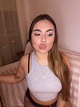 mint melissaaa online show from 12/19/24, 06:12