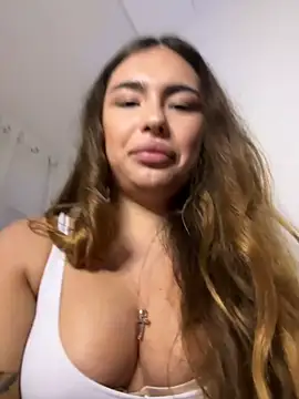 mint melissaaa online show from 01/17/25, 05:19