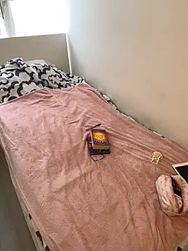 mint melissaaa online show from 02/24/25, 01:10