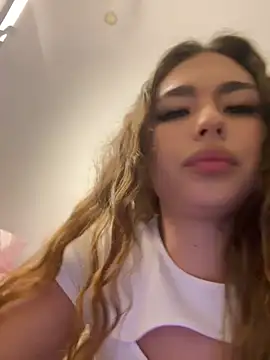 mint melissaaa online show from 03/11/25, 12:28