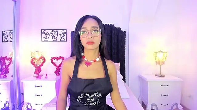 SamanthaFerrer   online show from 02/14/25, 07:33