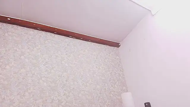 Snapshot of nicol_f chatting on 01/06/25, 07:24 nicol f online show from 01/06/25, 07:24