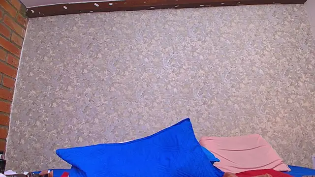 Snapshot of nicol_f chatting on 01/15/25, 07:44 nicol f online show from 01/15/25, 07:44