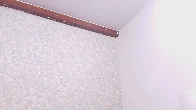 Snapshot of nicol_f chatting on 03/13/25, 07:17 nicol f online show from 03/13/25, 07:17