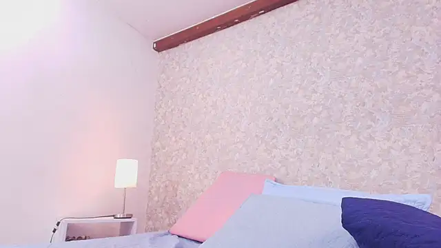 Snapshot of nicol_f chatting on 09/29/25, 07:19 nicol f online show from 09/29/25, 07:19