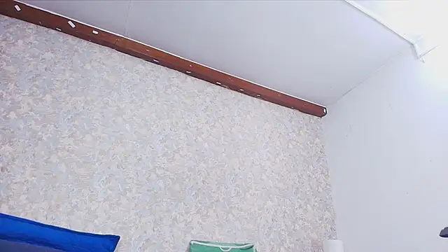 Snapshot of nicol_f chatting on 11/08/25, 03:07 nicol f online show from 11/08/25, 03:07